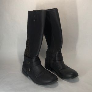 Micheal kors boots (women’s)